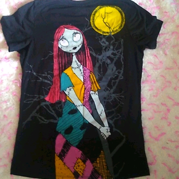 The Nightmare Before Christmas L T-shirt - Picture 3 of 5